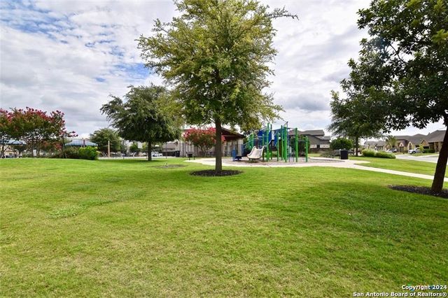 738 Great Oaks, New Braunfels, TX 78130