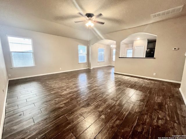 738 Great Oaks, New Braunfels, TX 78130