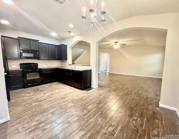 738 Great Oaks, New Braunfels, TX 78130