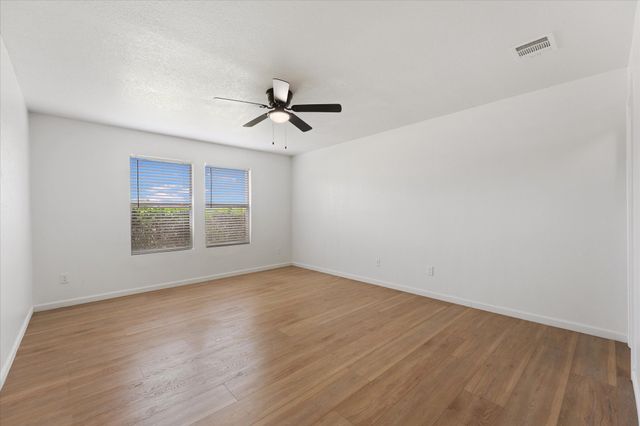 702 Lowe Drive, Cedar Hill, TX 75104