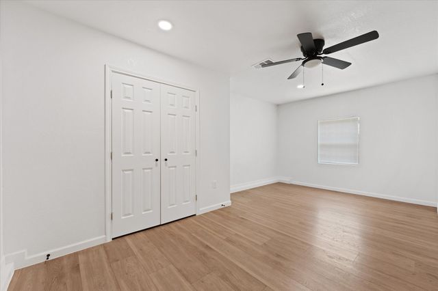 702 Lowe Drive, Cedar Hill, TX 75104