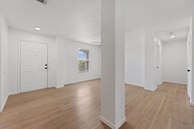 702 Lowe Drive, Cedar Hill, TX 75104