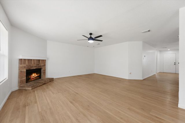 702 Lowe Drive, Cedar Hill, TX 75104