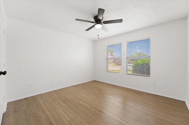 702 Lowe Drive, Cedar Hill, TX 75104
