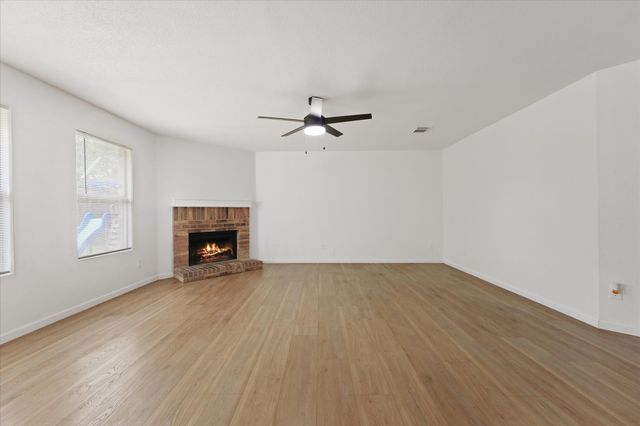 702 Lowe Drive, Cedar Hill, TX 75104