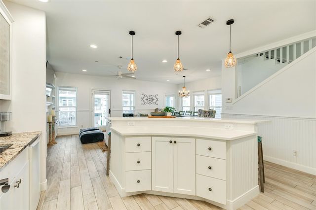 3819 Conch, Galveston, TX 77554