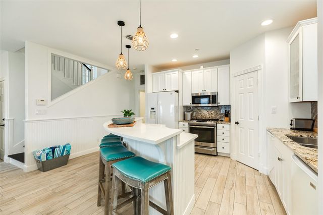 3819 Conch, Galveston, TX 77554