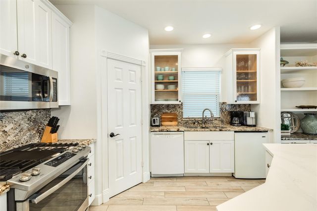 3819 Conch, Galveston, TX 77554