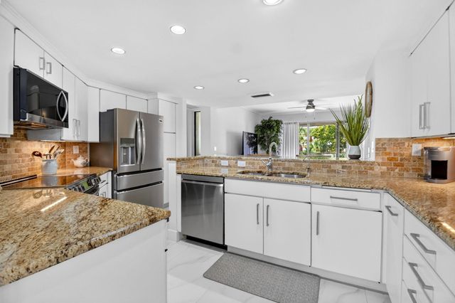 1149 Marine Way E G3L, North Palm Beach, FL 33408