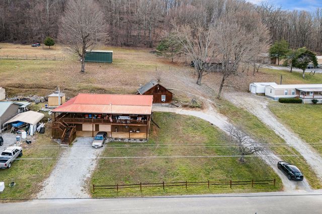 955 Livingston Boatdock Road, Allons, TN 38541