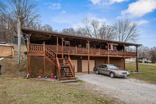 955 Livingston Boatdock Road, Allons, TN 38541