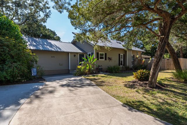 201 Kenan St, St Augustine, FL 32080