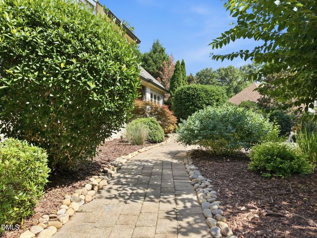 2901 Allansford Lane, Raleigh, NC 27613