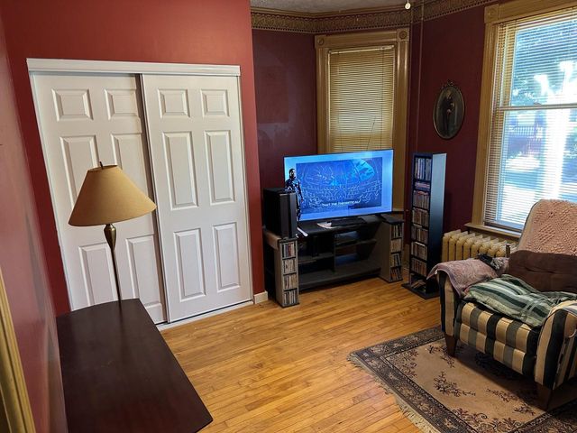 1711 E Belleview PLACE, Milwaukee, WI 53211