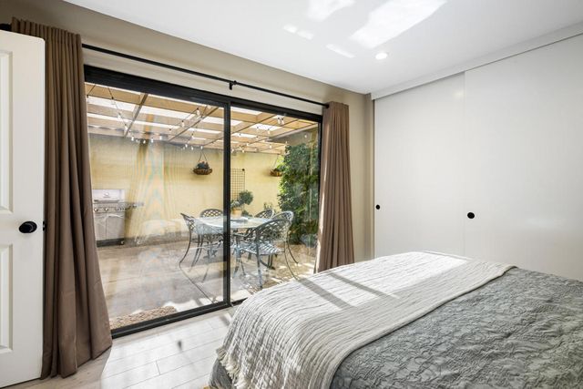 146 Las Lomas, Palm Desert, CA 92260