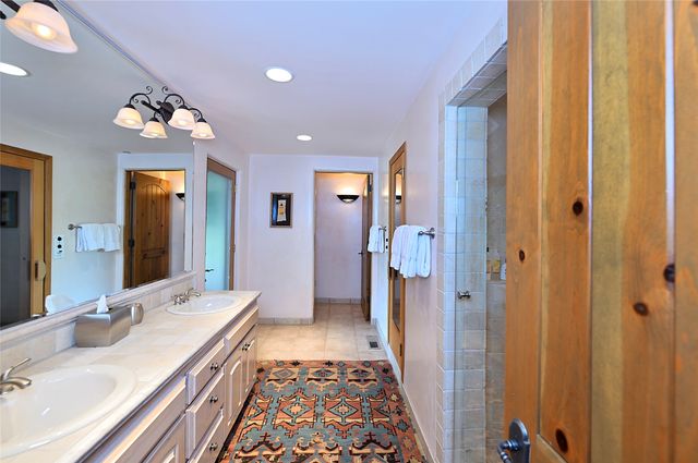 409 Brownell Howland Road, Santa Fe, NM 87501