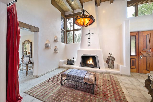 409 Brownell Howland Road, Santa Fe, NM 87501