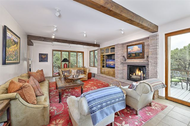 409 Brownell Howland Road, Santa Fe, NM 87501