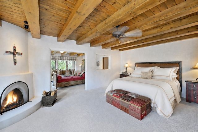 409 Brownell Howland Road, Santa Fe, NM 87501