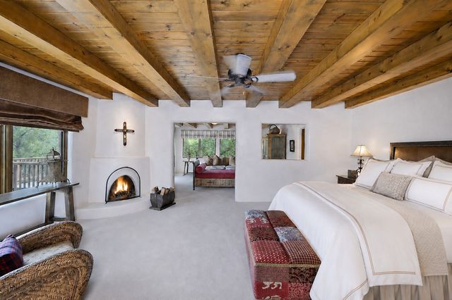 409 Brownell Howland Road, Santa Fe, NM 87501