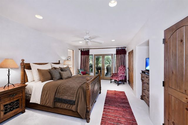 409 Brownell Howland Road, Santa Fe, NM 87501