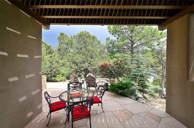 409 Brownell Howland Road, Santa Fe, NM 87501