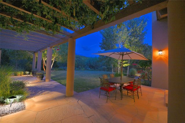 409 Brownell Howland Road, Santa Fe, NM 87501
