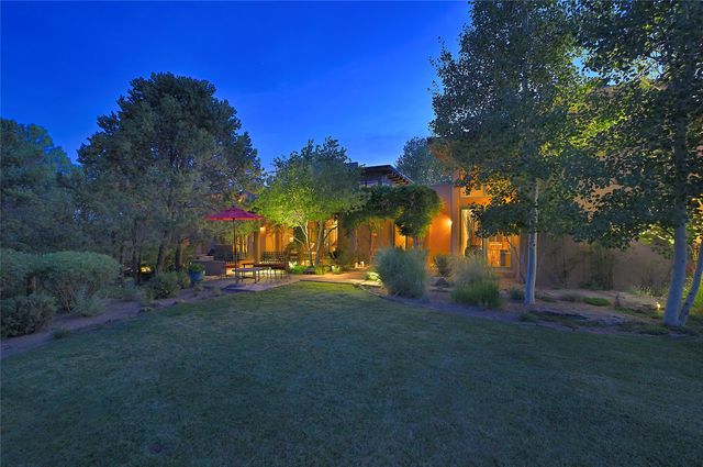 409 Brownell Howland Road, Santa Fe, NM 87501