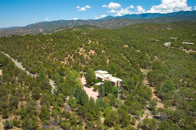 409 Brownell Howland Road, Santa Fe, NM 87501