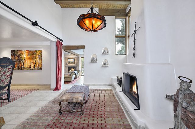 409 Brownell Howland Road, Santa Fe, NM 87501