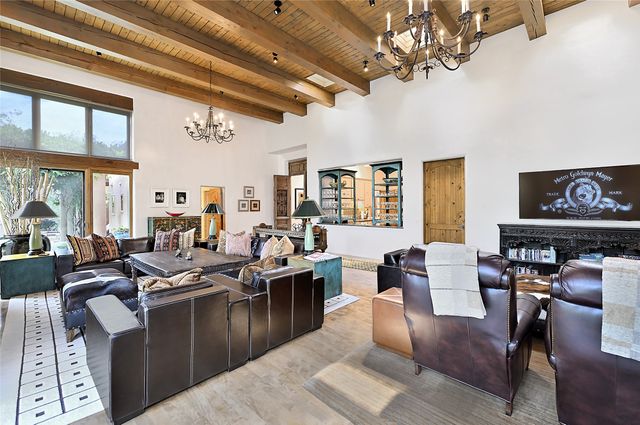 409 Brownell Howland Road, Santa Fe, NM 87501