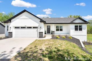 10886 Douglas Drive, Allendale, MI 49401