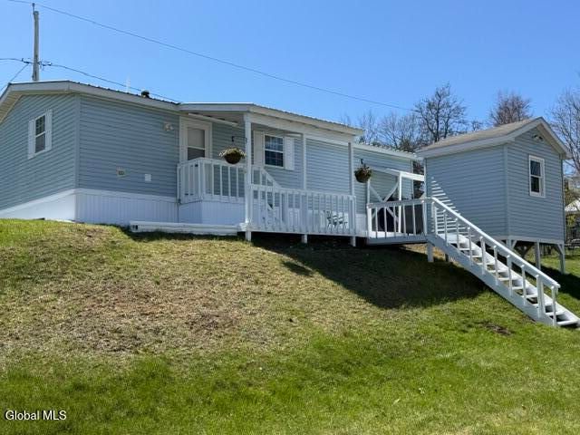 52 2nd Avenue, Hadley, NY 12835