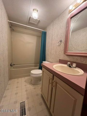 52 2nd Avenue, Hadley, NY 12835