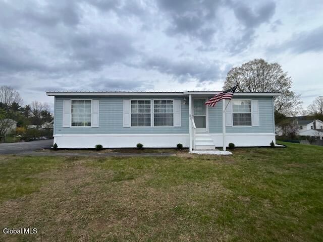 52 2nd Avenue, Hadley, NY 12835