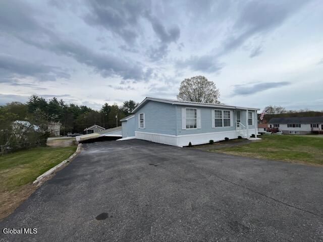 52 2nd Avenue, Hadley, NY 12835