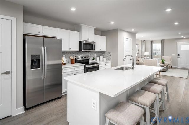 2264 Palm Ct, Sandston, VA 23150