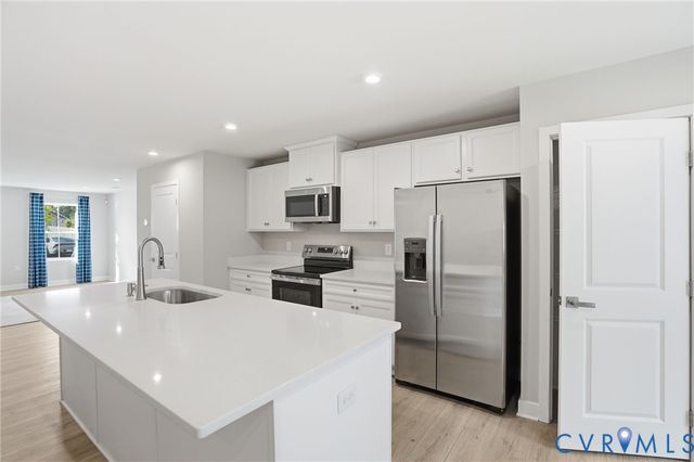2264 Palm Ct, Sandston, VA 23150