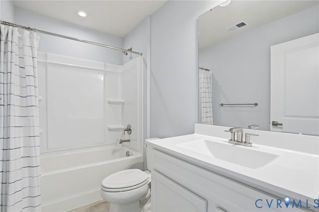 2264 Palm Ct, Sandston, VA 23150