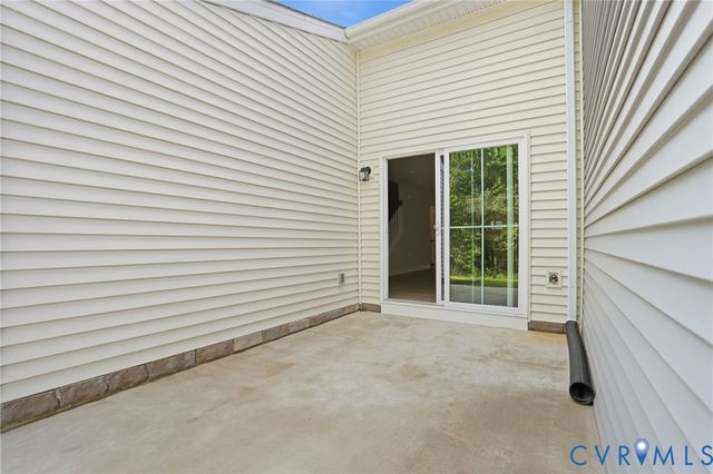 2264 Palm Ct, Sandston, VA 23150