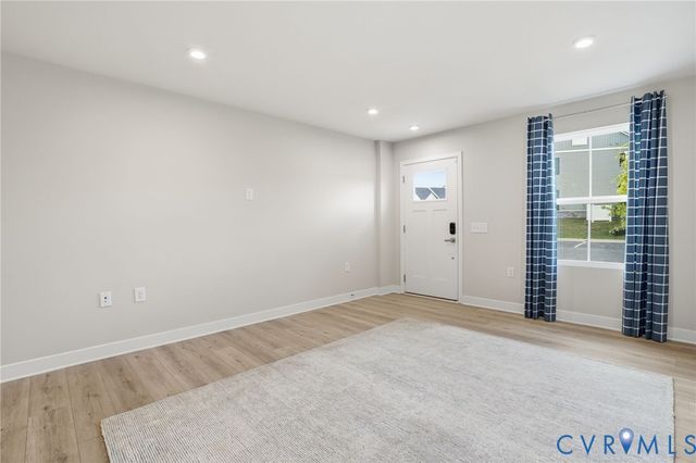 2264 Palm Ct, Sandston, VA 23150