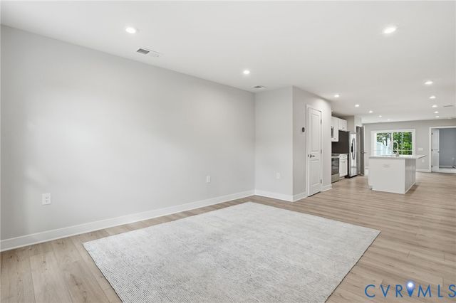 2264 Palm Ct, Sandston, VA 23150