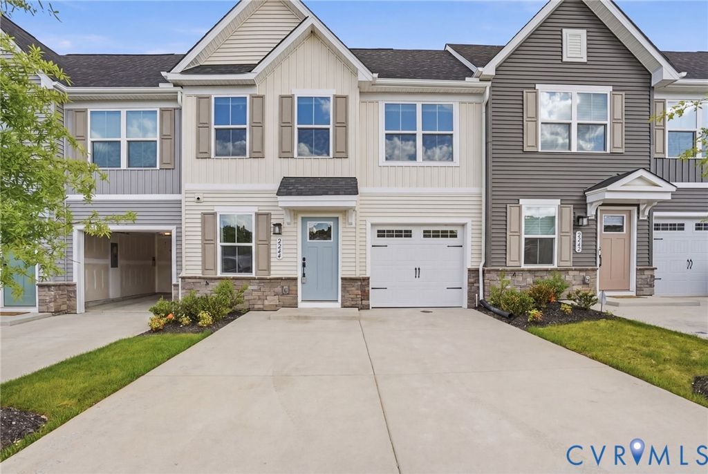 2264 Palm Ct, Sandston, VA 23150