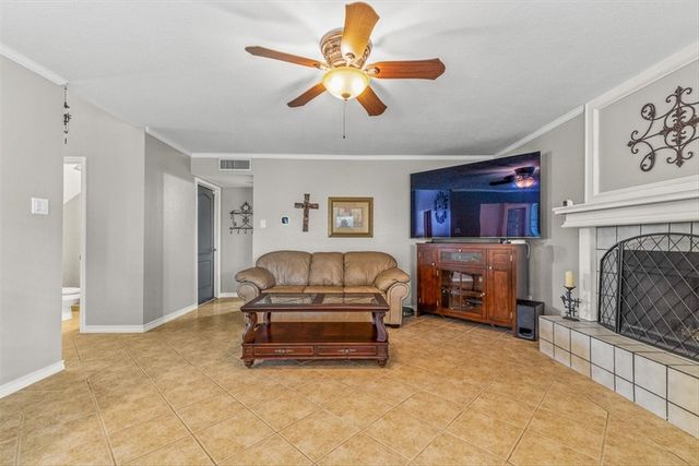 2204 Pinyon Dr, Portland, TX 78374
