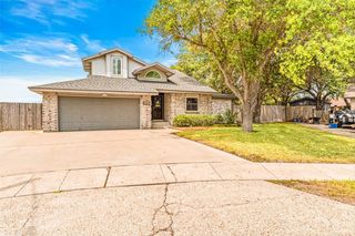 2204 Pinyon Dr, Portland, TX 78374