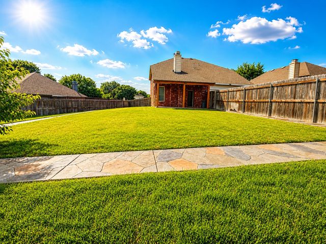 1114 Hidden Creek Drive, Allen, TX 75002