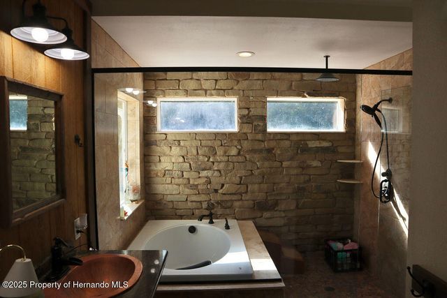 175 S Thayer Avenue, Lecanto, FL 34461