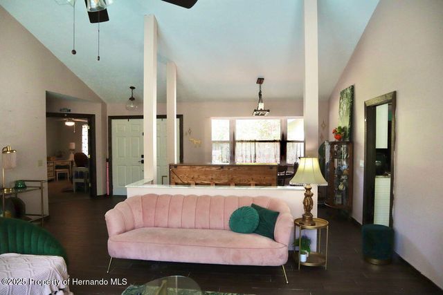 175 S Thayer Avenue, Lecanto, FL 34461