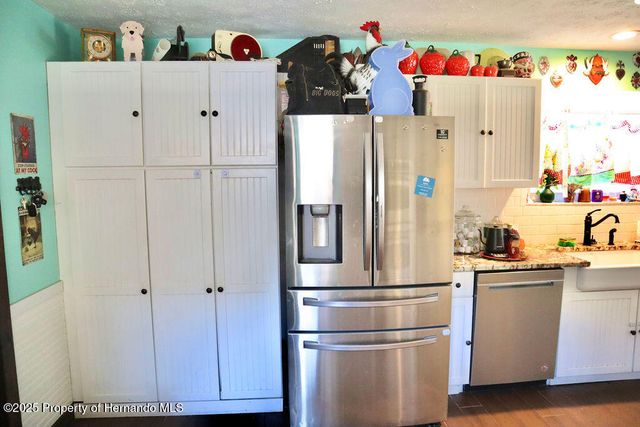 175 S Thayer Avenue, Lecanto, FL 34461