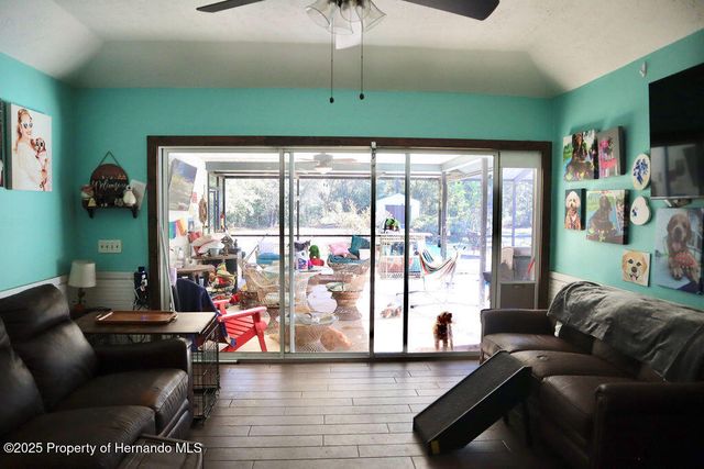 175 S Thayer Avenue, Lecanto, FL 34461